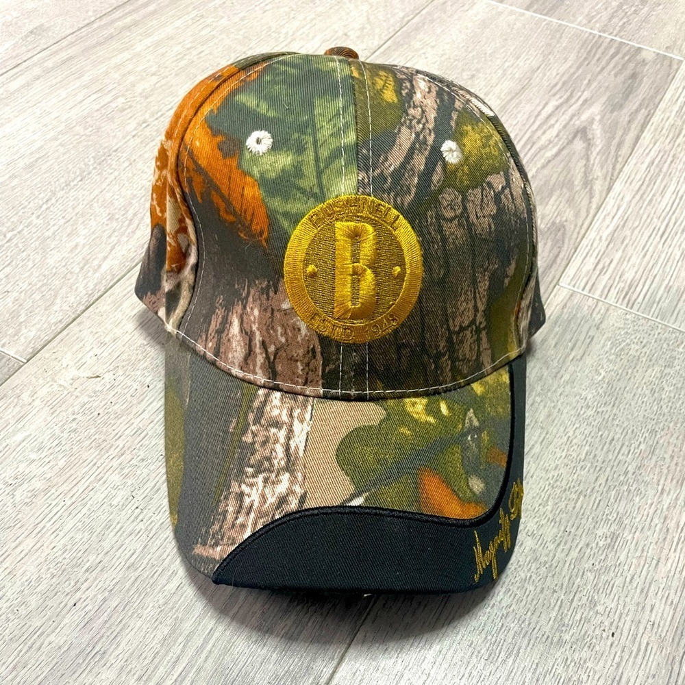Bushnell‎ “magnify life”camo strap back hat